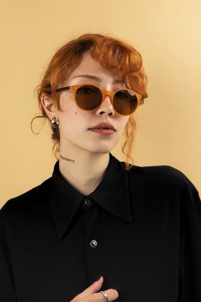 Focus On نظارة شمسية مستقطبة من Oscar Matte Mustard