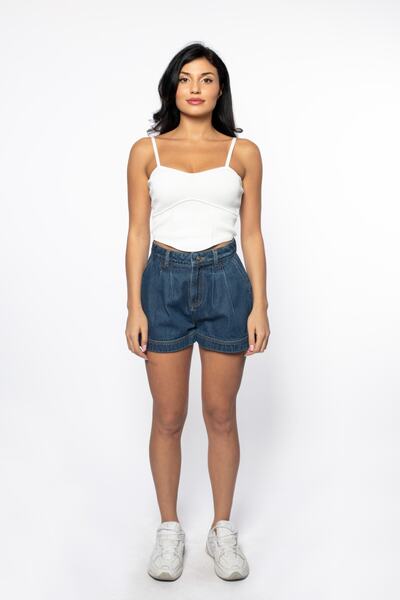 Grenj Fashion Λεπτομερής πλεκτή μπλούζα με λαιμόκοψη με λευκή καρδιά