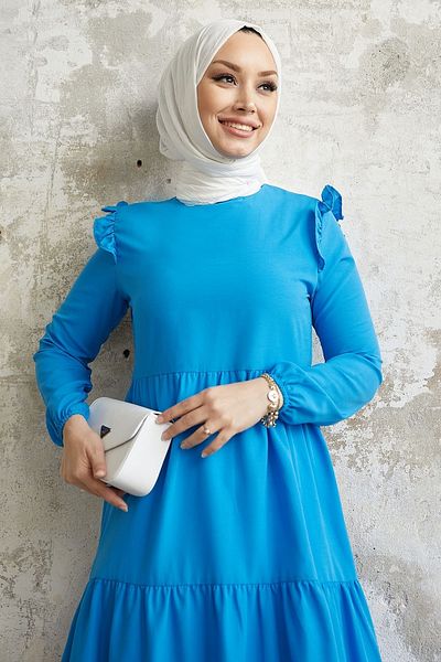 InStyle Рокля Lenia с волани на раменете - синя