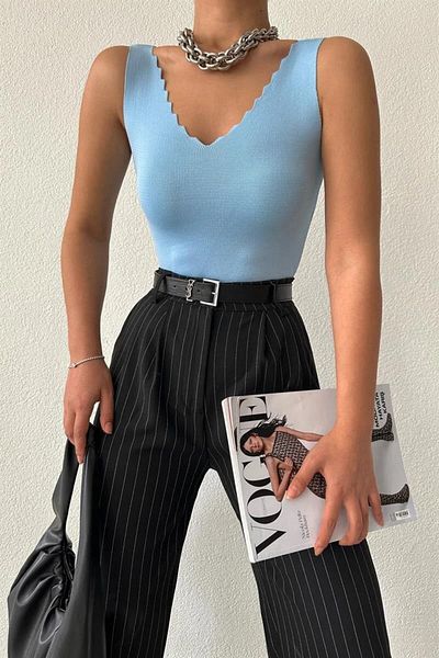 Jose Clothing Γυναικεία πλεκτή μπλούζα με λαιμόκοψη σε σχήμα V