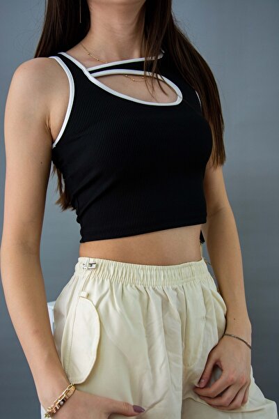 Reida Biyeli Cutout T-shirt