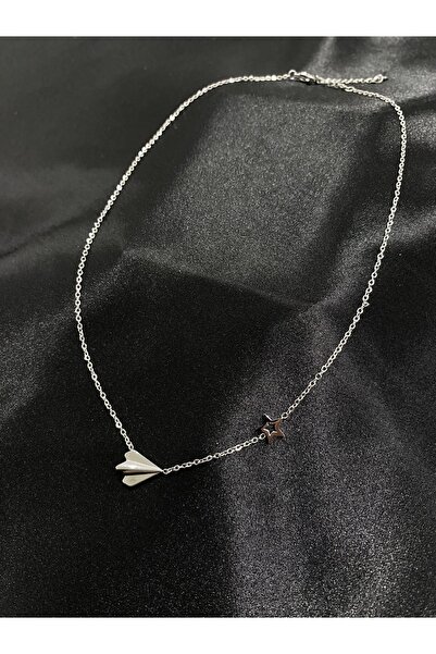 Aashiv's Collection قلادة نسائية فضية اللون على شكل صدفة البحر