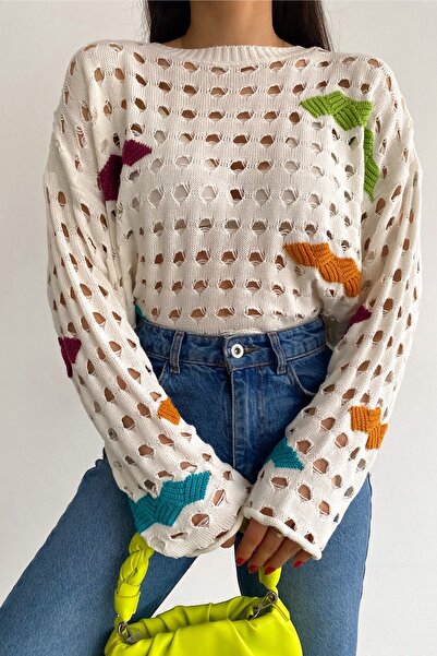 FEMELLE Women's Ecru Standard Size Casual Design Sweater