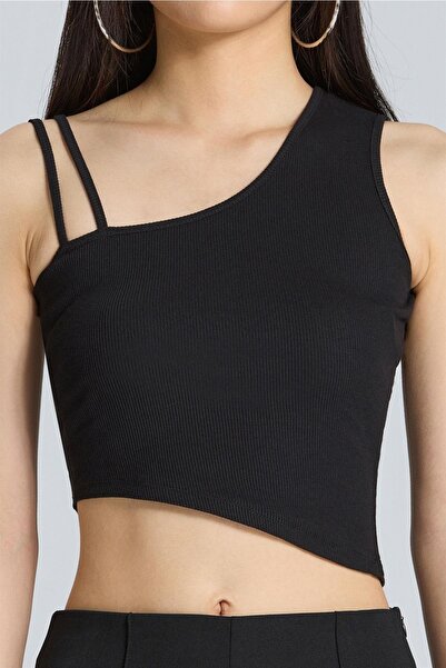 boutiquen 2586 Black Crop with Double Strap Detail