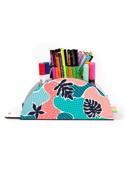 kutuTR Wooden Vip Colorful Models Desktop Pen Holder Organizer with Rainbow Ruler Assembled Box