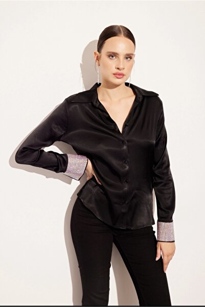 Tuğçe Şahin Taşlı Saten Gömlek