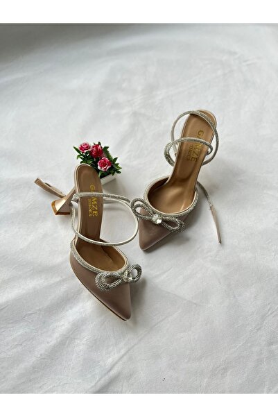 Gamze Shoes Arc de gleznă din satin de culoarea pielii cu pietre