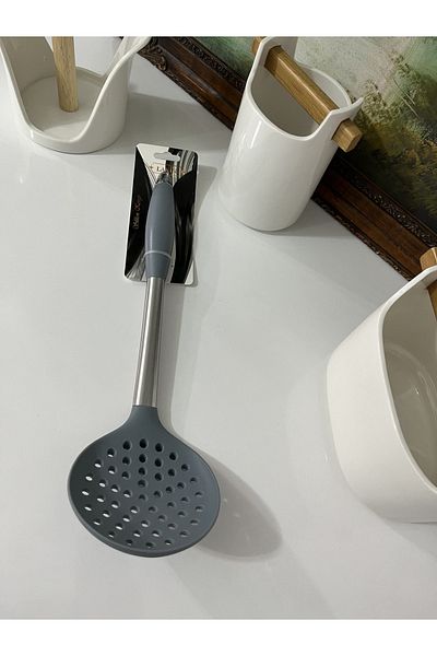 Hazal Silicone Colander - Comfortable and Stylish Design