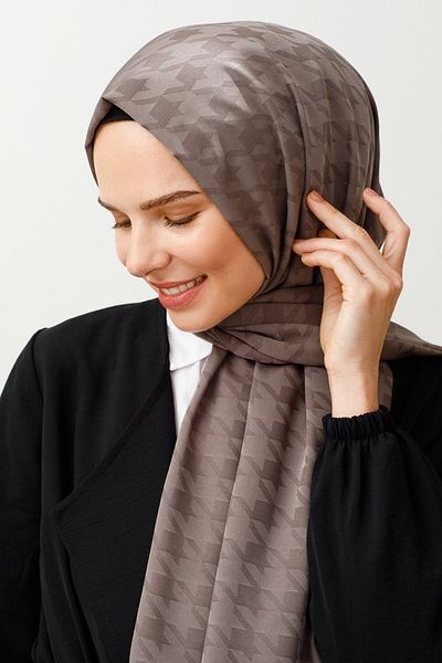 Mooncorn Gray Houndstooth Pattern Silky Jacquard Shawl