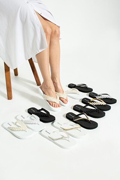 gilga Γυναικείες παντόφλες με στρας σε σχήμα σαγιονάρας