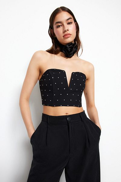 Trendyol Collection Чорне кроп-бюстьє з блискучим камінням TPRSS23BS00130