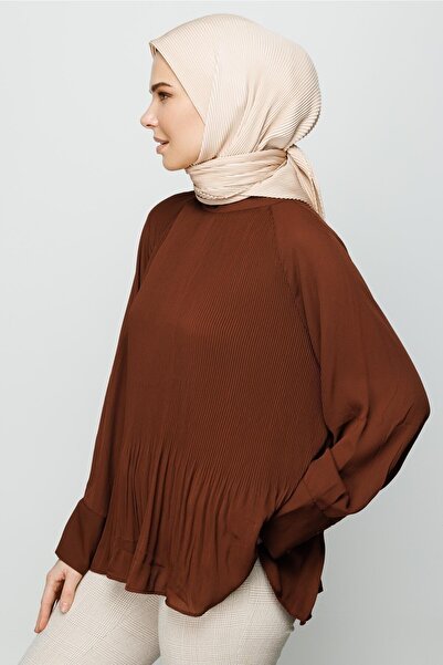 Mooncorn Vanillin Pleated Scarf