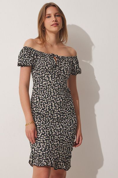 Happiness İstanbul Women's Black Gathered Carmen Collar Knitted Dress FF00130