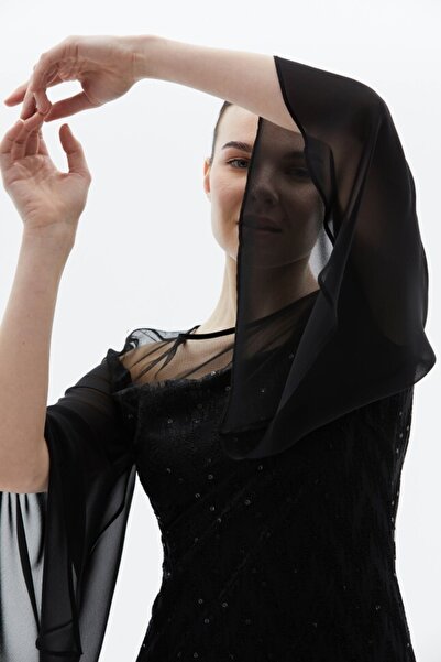 Selen Giyim Kolu Şifon Dökümlü Üstü Tül Payetli Elbise