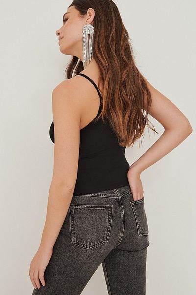 NA-KD Body - Schwarz - Regular Fit