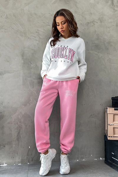 MODAGEN Γυναικεία ροζ λευκή μπρούκλιν στάμπα Oversize σετ γυμναστικής στο κάτω μέρος με λαιμόκοψη