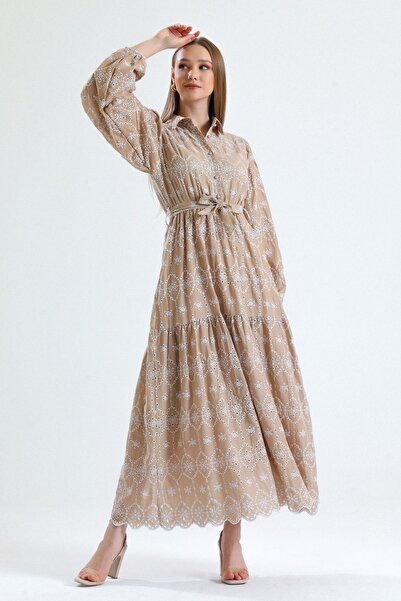 MD trend Γυναικείο φόρεμα με μακρύ κέντημα σε μπεζ μπεζ μανίκι με κουμπιά με ζωνωτή γραμμή