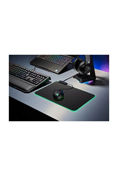 RAZER Golıathus Chroma RGB Gamig Mousepad RZ02-02500100-R3M1
