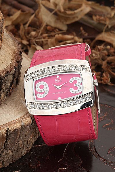 Q&Q Women's Wristwatch 3A1695