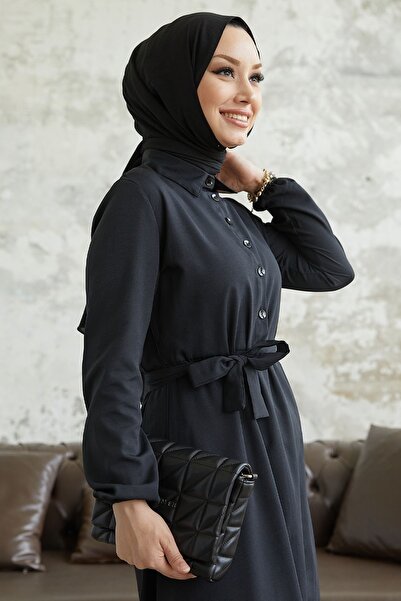 InStyle Рокля с копчета с колан Alerya - черна