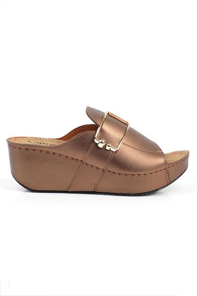 Capone Outfitters Anatomisch weiche, bequeme Mutterhausschuhe mit Keilabsatz