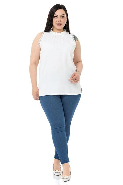 DISENTIS MODEST Plus Size Collar Detailed White Blouse with Lace Sleeves