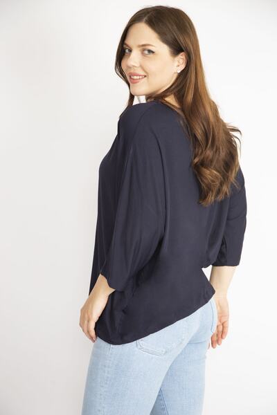 Şans Marineblaue, große Damenbluse mit Capri-Ärmeln und Rundhalsausschnitt 65n36315