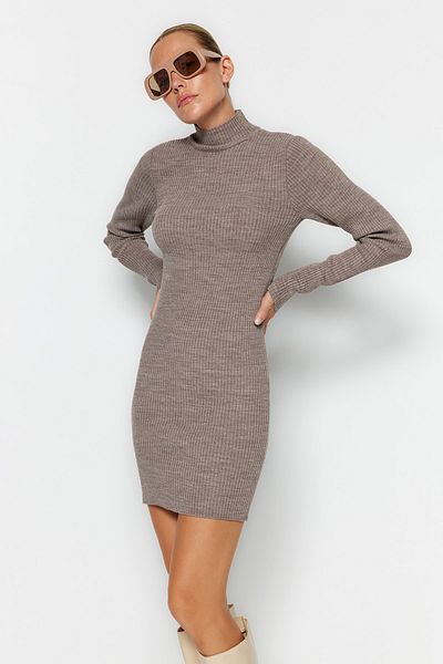 Trendyol Collection Πλεκτό Μίνι Φόρεμα Mink - Εφαρμόζεται στο σώμα, TWOAW23EL01389