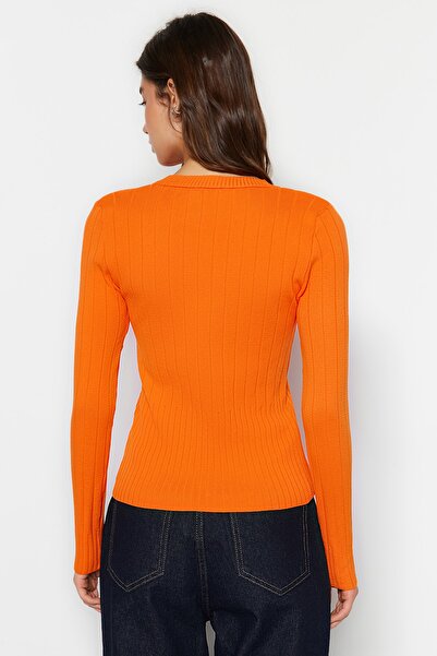 Trendyol Collection Orange Basic Crew Neck Knitwear Sweater TWOAW23KZ01249
