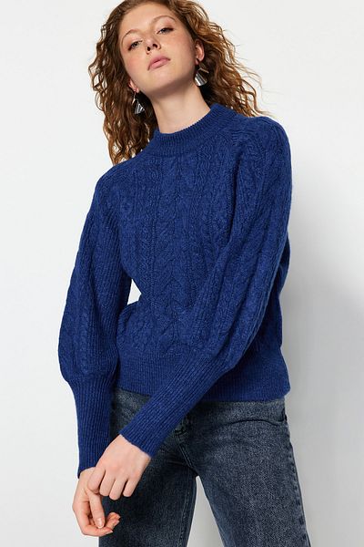 Trendyol Collection Saks Weicher strukturierter Zopfpullover aus Haar TWOAW21KZ0109