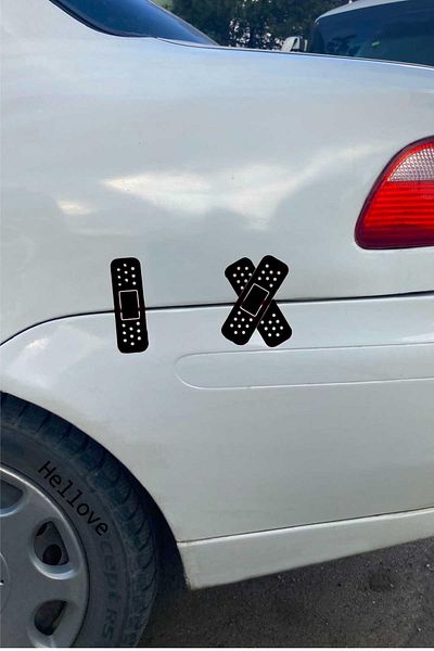 AVMmarketim Band-Aid negru - Autocolant auto, 13 cm înălțime, cu găuri plate și încrucișate