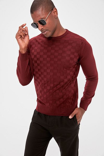Trendyol Collection Pulover tricotaj texturat cu gât roșu Claret Slim Fit TMNAW20MG0005