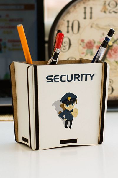 Hediyelen Security Pen Holder