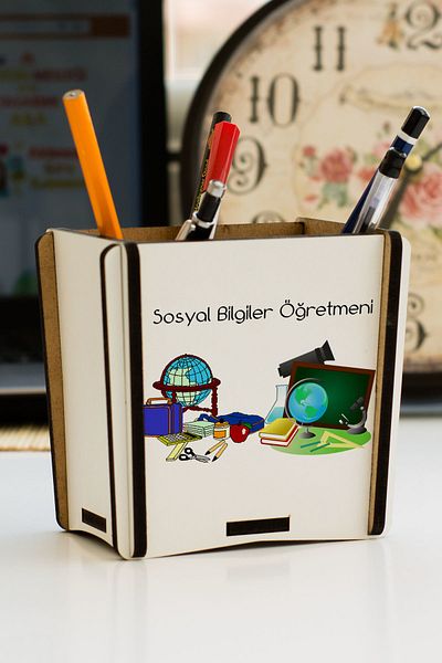 Hediyelen Social Studies Teacher Pen Holder