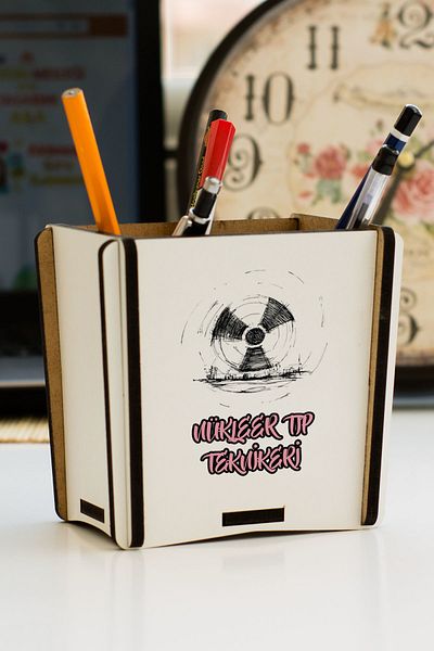 Hediyelen Nuclear Medical Technician Pen Holder