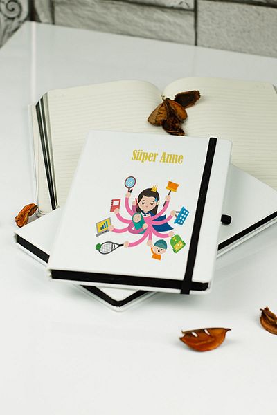 Hediyelen Caietul Super Mama