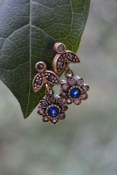 Stoneage Authentic Women's Earrings with Sapphire and Zircon Stone