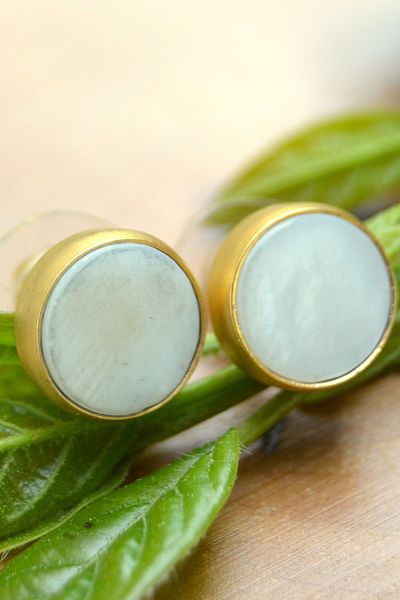 Stoneage Small Mother of Pearl Natural Stone Earrings