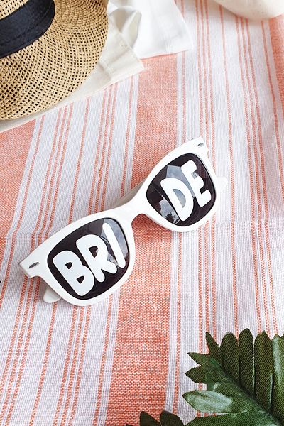 PEKSHOP Bride Written Photo Shoot Accessory Sunglasses