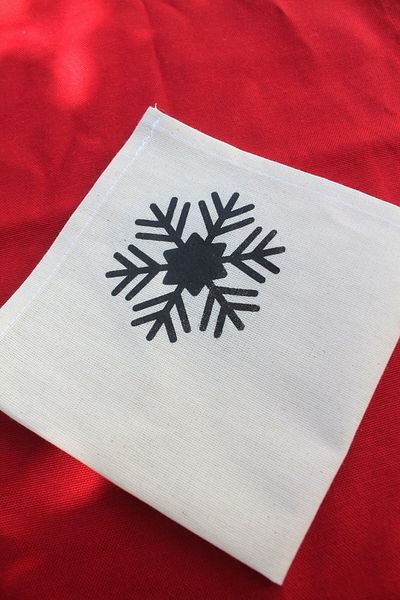 Emtory Home 6 Pieces Snowflake Printed Linen Christmas Napkin - New Year Decor