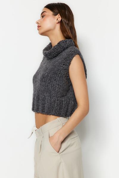 Trendyol Collection Anthracite Crop Soft Textured Turtleneck Knitwear Sweater TWOAW22BZ0058
