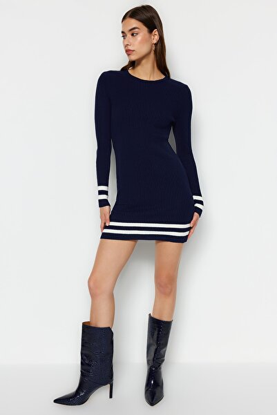 Trendyol Collection Sötétkék mini kötöttáru csíkos szegésű ruha TWOAW20EL1274