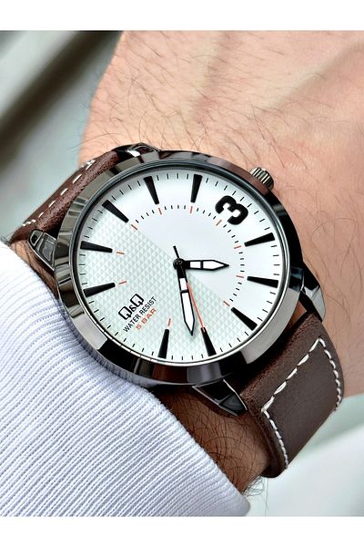 Q&Q Qb99j161d Leather Cord Men's Wristwatch