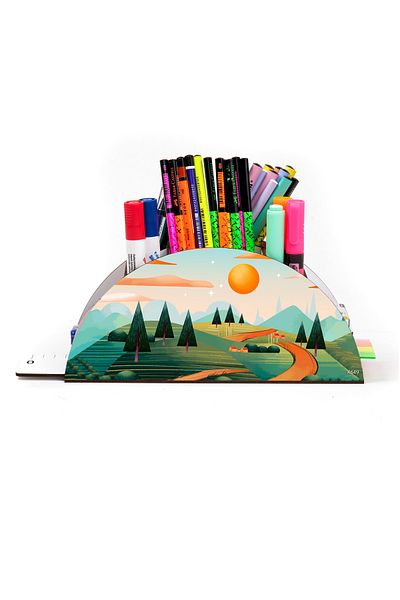 kutuTR Wooden Vip Landscape Rainbow Ruled Desktop Pen Holder Organizer with Assembled Box