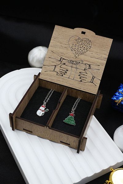 Dukkanka Set of 2 Winter Concept Couple Dear Best Metal Necklace with Written Gift Box