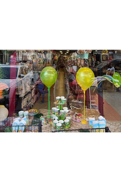 Happyland Single Leg Yellow Green Balloon Stand Safari Themed Balloon Stand and Banner Set of 2