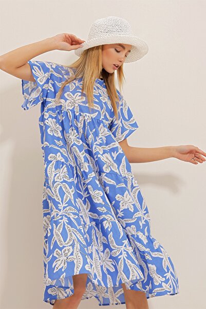 Trend Alaçatı Stili Dámské saks Blue Crew Neck Neck Flounce Květinové Vzorované Popelínové Šaty ALC-X10241