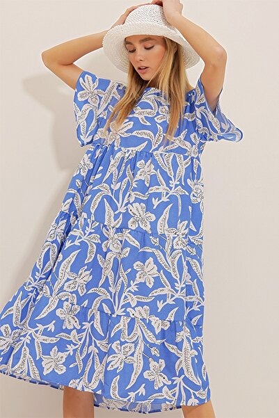 Trend Alaçatı Stili Dámské saks Blue Crew Neck Neck Flounce Květinové Vzorované Popelínové Šaty ALC-X10241