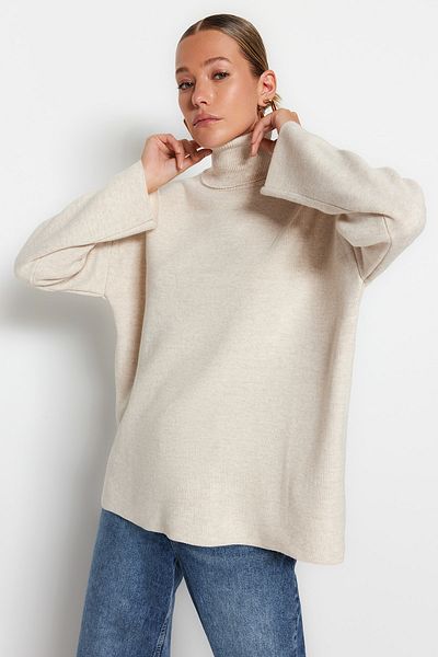 Trendyol Collection Weit geschnittener Basic-Strickpullover – Stone TWOAW23KZ00206
