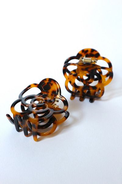 THE MOON Rose Tortoise Shell Patterned Brown Hair Clip